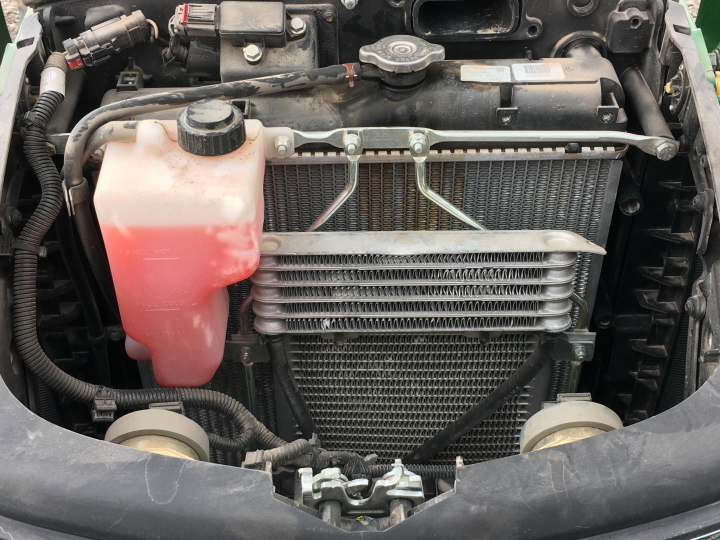 ./imagenes/INVOICE/2019/16451/TRACTOR AGRICOLA JOHN DEERE 3038E (47).JPG